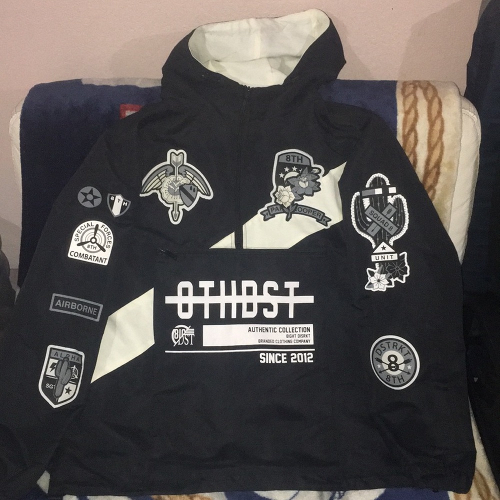 Authentic collection windbreaker
